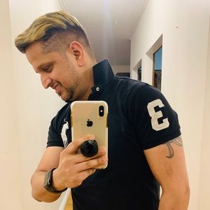 Meet your Posher, Anuj